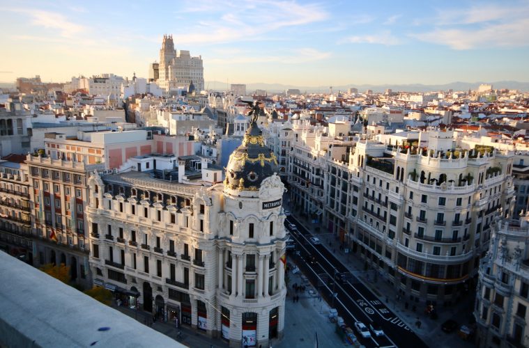 Traveling to Europe Without a Schengen Visa in 2025: Requirements and Useful Information